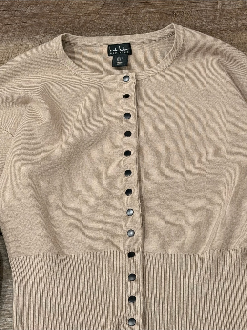 Neutral Tan Cropped Button-Front Cardigan - Picture 2 of 4